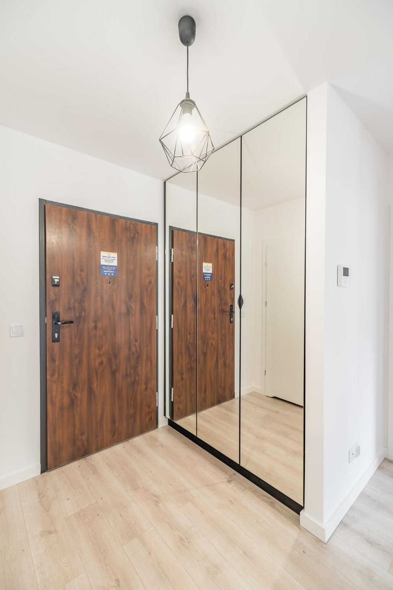 Apartment Grzegorzki - Balcony, Ac, Shops&tram Nearby - By Rentujemy Krakow